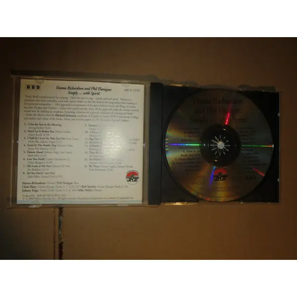 Hanna Richardson And Phil Flanigan - Simply... With Spirit (CD, Album) - VG+/VG+ - Classical33.co.uk