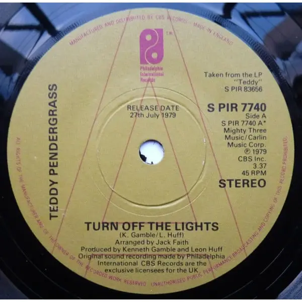 Teddy Pendergrass - Turn Off The Lights 7 Inch Vinyl Single (7 Inch Record, Promo) - NM/NM - Classical33.co.uk